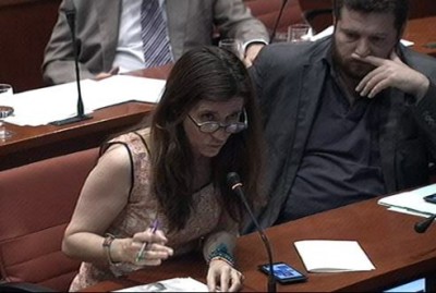  El Parlament aprova tancar els Centres d'Internament per a Estrangers  