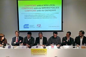   Esquerra Republicana signa el compromís de derogació de la LRSAL  