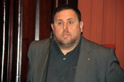   Junqueras es compromet a afrontar la difícil situació econòmica actual amb rigor i la màxima sensibilitat social i en desplegar les estructures d'estat  