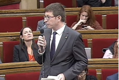   Mundó denuncia que el Ministerio de Justicia es nega a fer la prova d'accés a l'advocacia en català  