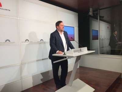   Junqueras: ‘La democràcia és tan important que mai renunciarem a defensar-la i mai la condicionarem al fet que ens donin permís’  