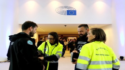   Un grup d'eurodiputats demana a la Comissió Europea que avaluï el Reial Decret que liberalitza el sector de l'estiba  