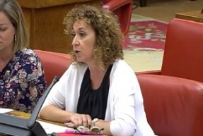   Esquerra i el PDeCAT reclamen la compareixença de Montoro al Congrés després que el govern espanyol amenaci de retirar Catalunya del FLA si destina recursos al referèndum  