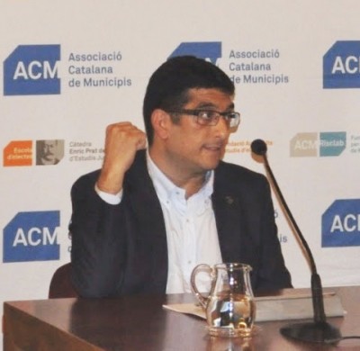  Sí a la República del treball, sense por!  