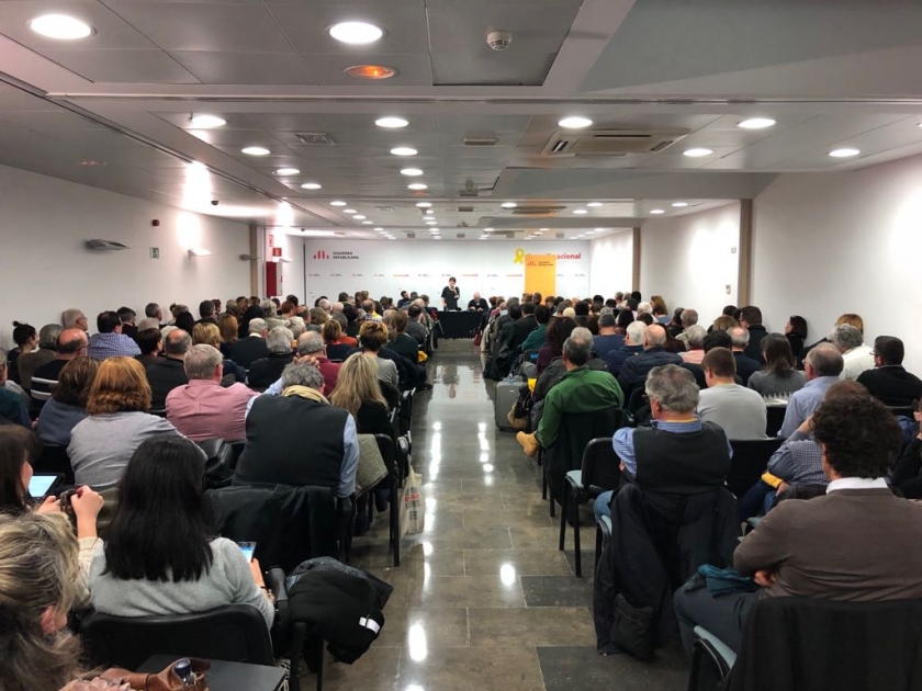  Eva Baró i Ernest Maragall, a l'assemblea de Barcelona, a la seu nacinal d'Esquerra 