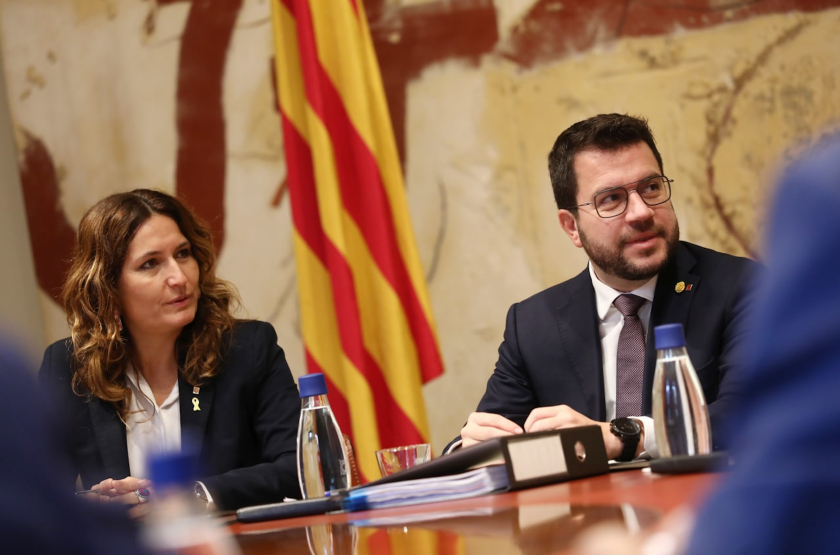  El president de la Generalitat, Pere Aragonès, i la consellera de la Presidència, Laura Vilagrà, a la reunió del Consell Executiu. ACN  