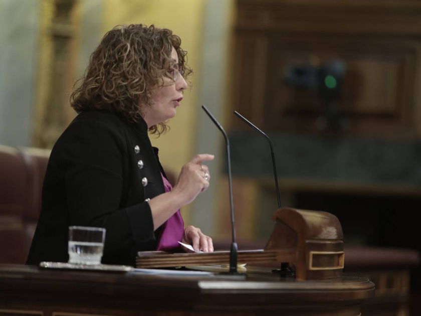  La diputada Inés Granollers, durant la interpel·lació a la ministra de Transports al ple d'aquest dimecres al Congrés 