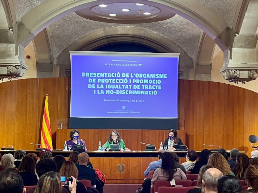  Mireia Mata, Tània Vèrge i Manuela Fernàndez a l'acte de presentació / ACN 