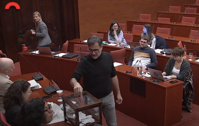  La comissió d'Igualtat i Feminismes durant una de les últimes sessions 