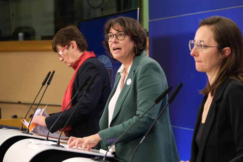  L'eurodiputada republicana Diana Riba en roda de premsa / Adam Albert 