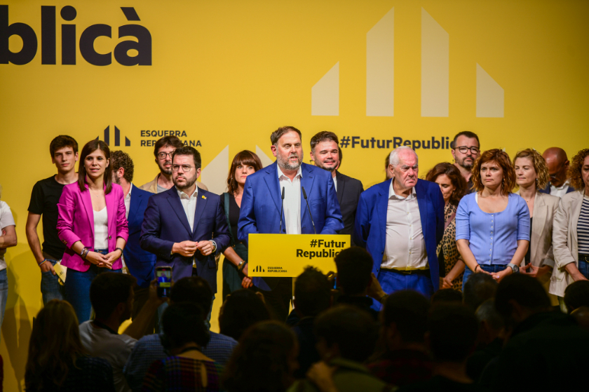 Oriol Junqueras atén els mitjans de comunicació / Marc Puig