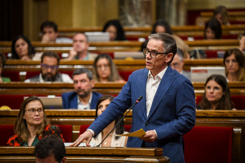  El president del grup parlamentari d'Esquerra Republicana al Parlament, Josep Maria Jové, durant la seva intervenció. MARC PUIG 