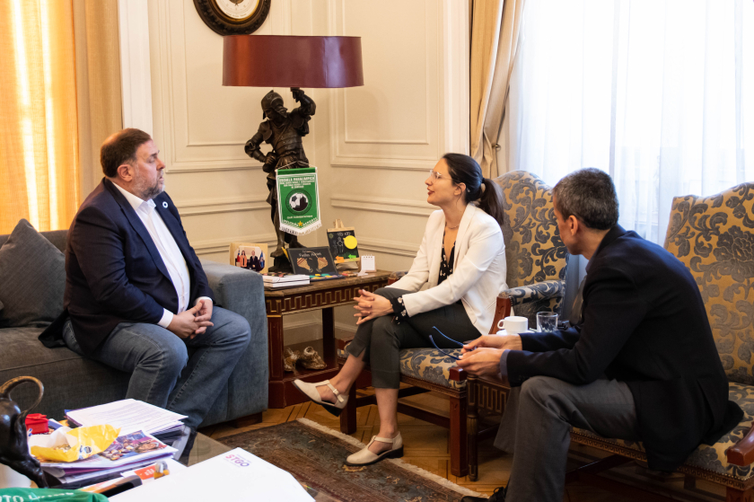  El president d'Esquerra Republicana, Oriol Junqueras, reunit amb l'alcaldessa de Santiago de Xile / Piso Cinco 