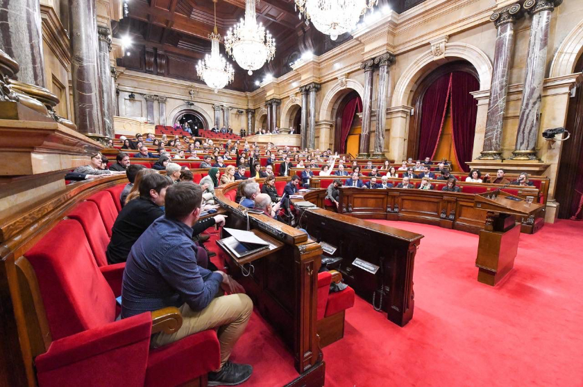   El Parlament oferirà, per primera vegada, pràctiques remunerades a estudiants universitaris  