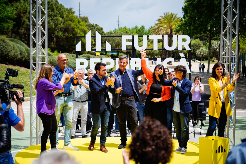  Pere Aragonès, Marta Vilalta i Raül Romeva han fet costat al candidat Pim Camprubí. GERARD MAGRINYÀ. 