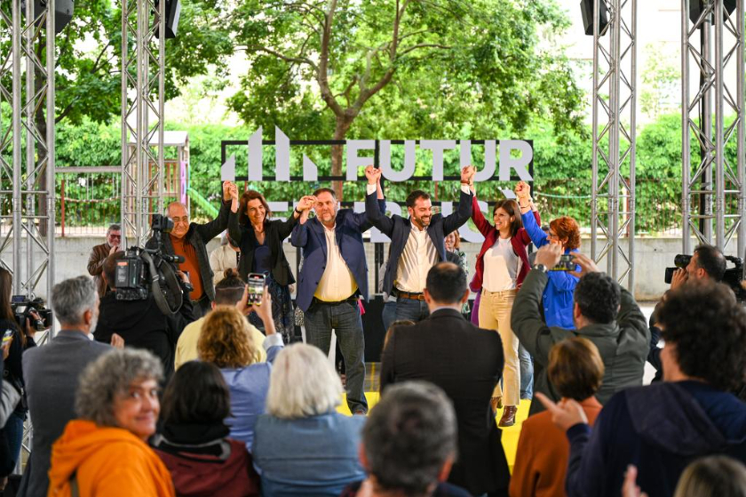  Tots els pontents de l'acte, a l'acabar / Paula Roque 