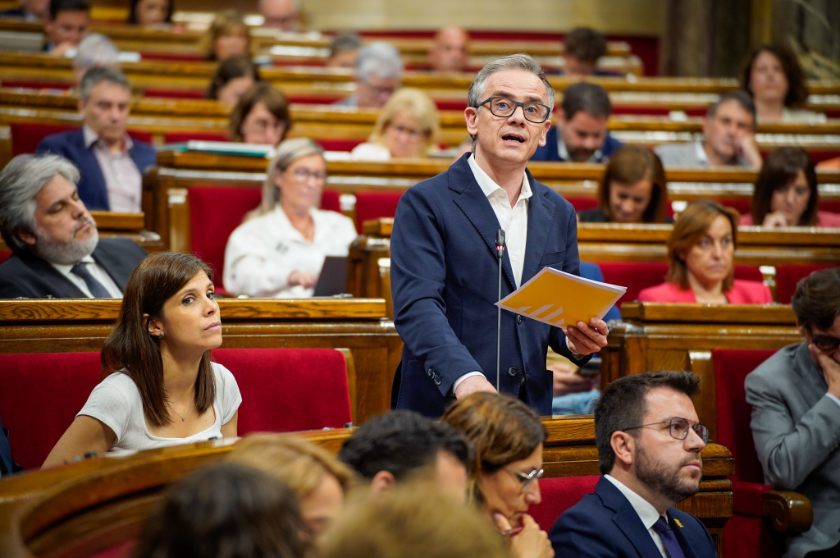   Aragonès: “Davant de l’onada reaccionària; drets i llibertats. El feixisme se’l combat, no s’hi flirteja”  