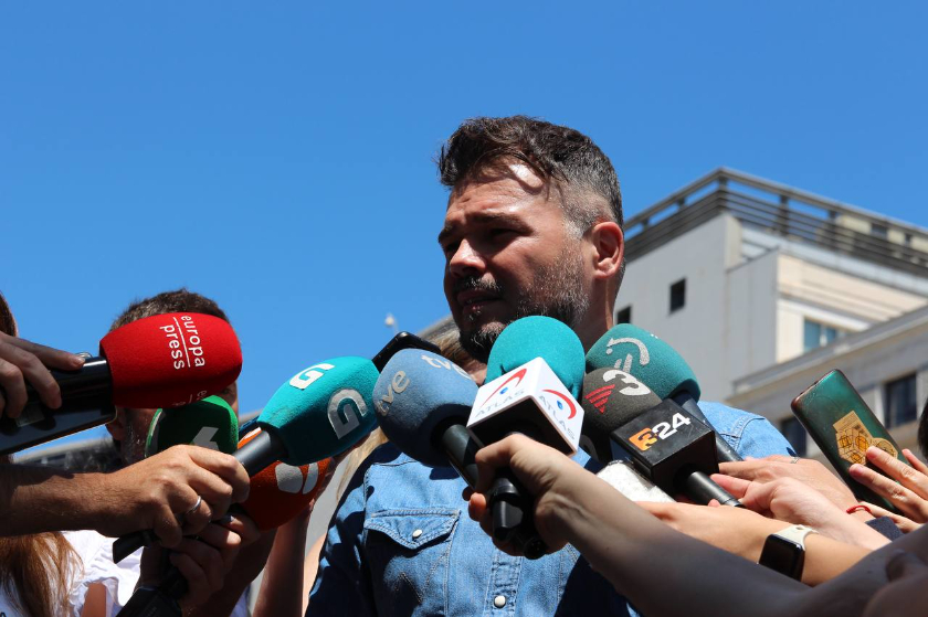   Esquerra Republicana reclama a la JEC la retirada de la lona de Desokupa a Madrid per atiar l'odi  