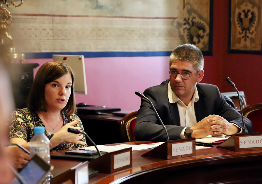  Sara Bailac i Gorka Elejabarrieta en la reunió d'Esquerra i EH Bildu 