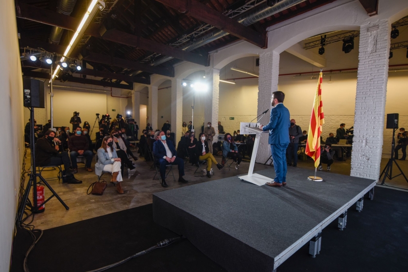  Aragonès es conjura a obrir una nova etapa: 'No hem vingut a gestionar, sinó a transformar. Qui no vol un govern com aquest?'  