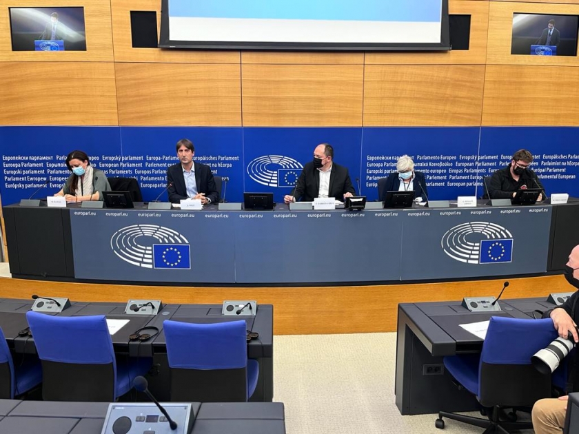   Front comú per demanar a la Comissió Europea que mogui fitxa davant la crisi de preus de l'energia a l'Estat espanyol  