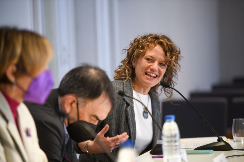  Marta Vilaret, en una roda de premsa amb Carme Forcadell i els seus advocats 