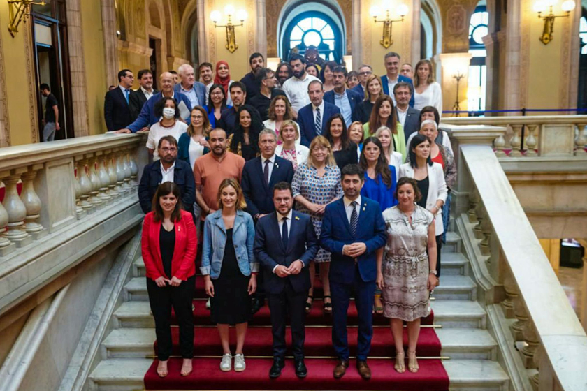   El Parlament aprova la llei per evitar la imposició del 25%: 'Protegim el català i el model d'escola catalana, són un tema de país'  