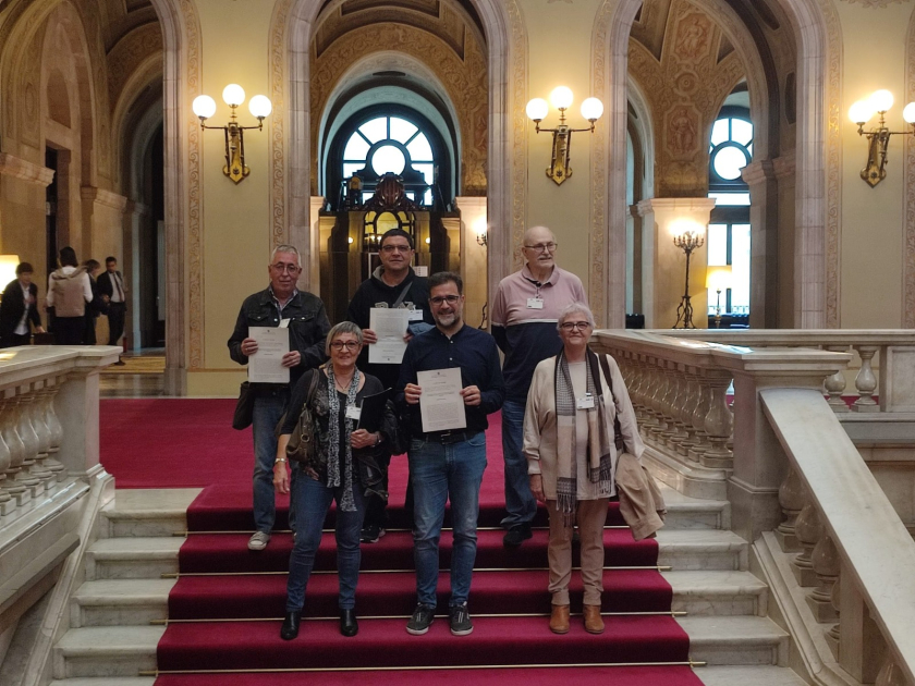  El diputat Jose Rodríguez amb afectats per titularitzacions hipotecàries 