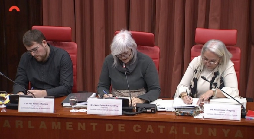  Pau Morales, a la mesa de la comissió del model policial  
