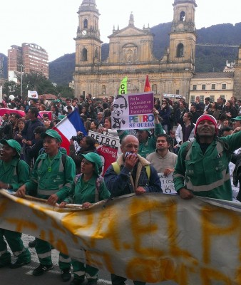   L’extrema dreta invalida les urnes i posa en perill la pau a Colòmbia  