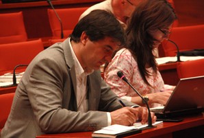   El Parlament aprova a iniciativa d’ERC suprimir les dietes d’alts càrrecs com a mesura justa, equitativa i exemplaritzant  