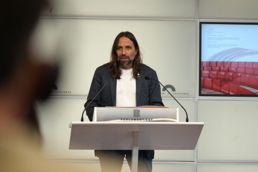 El portaveu Jordi Albert ha demanat el cessament de Trapero en una roda de premsa des del Parlament. ACN.