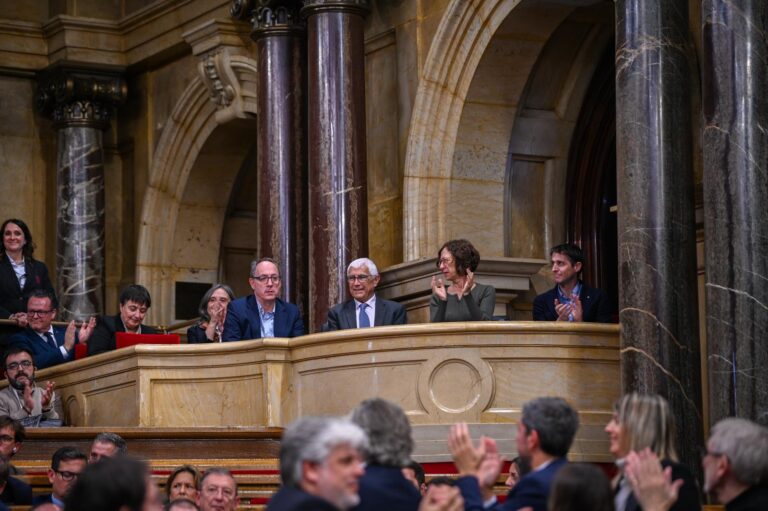 El debat de la llei de l'agència d'atenció integrada social i sanitària, per millorar l'atenció de les persones grans o amb discapacitat, s'ha fet aquest dimecres al Parlament.