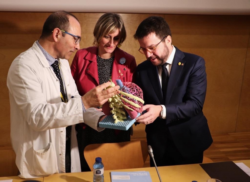   Aragonès i Vergés presenten una nova eina 3D que millora la qualitat de les cirurgies d’alta complexitat  