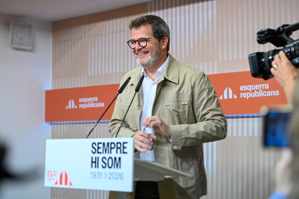 Isaac Albert abans de la roda de premsa