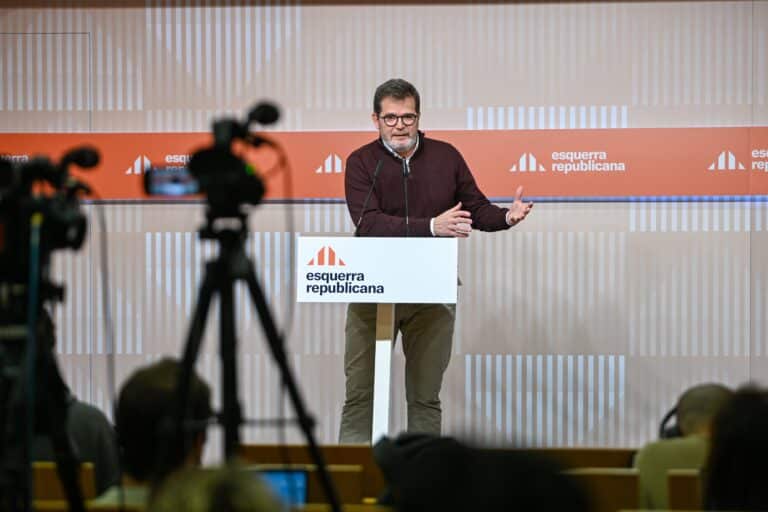 Isaac Albert en roda de premsa sobre Rodalies