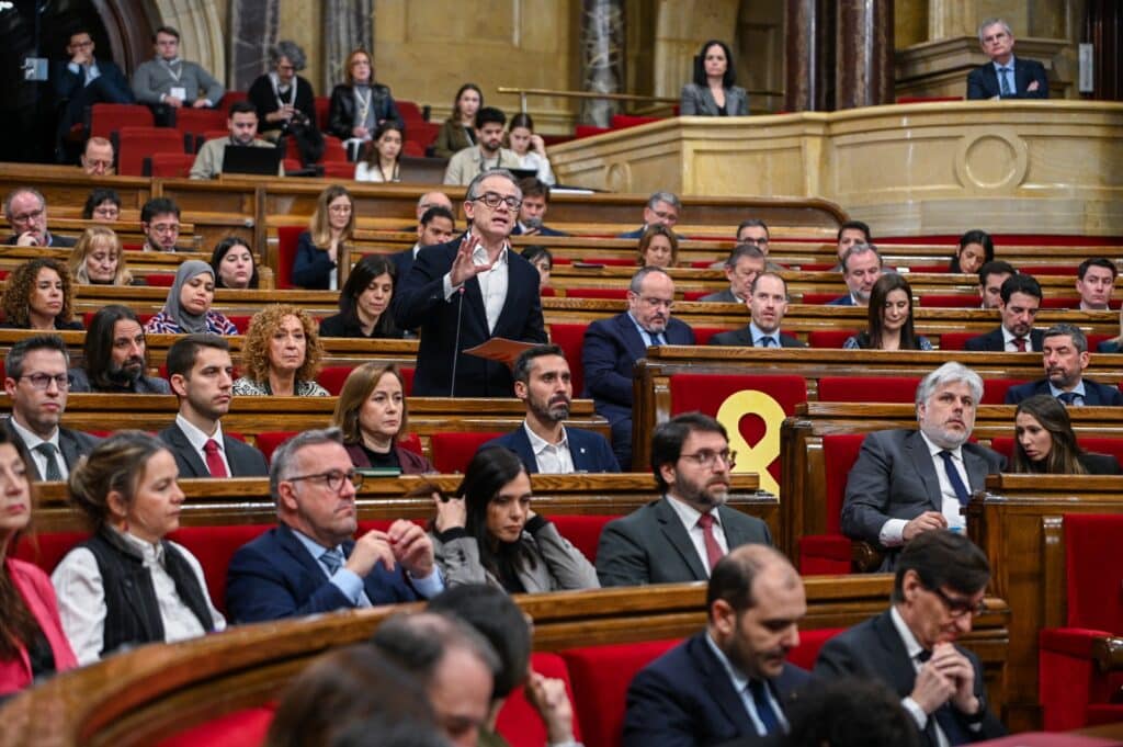Josep Maria Jové ha elevat al ple del Parlament la necessitat de tenir l'Autoritat Aeroportuària de Catalunya perquè la Generalitat decideixi sobre les infraestructures.