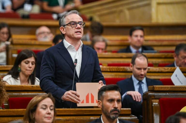 Josep Maria Jové al ple del Parlament