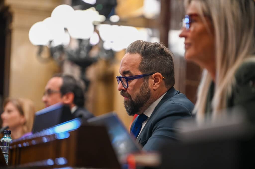 Juli Fernàndez és el portaveu en matèria de Salut al Parlament.