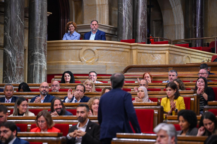 Oriol Junqueras i Elisenda Alamany han seguit la intervenció del president del grup parlamentari, Josep Maria Jové, en aquest DPG.
