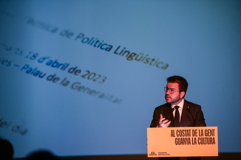   Aragonès celebra el salt endavant en llengua i cultura acompanyat d’una àmplia representació del sector  