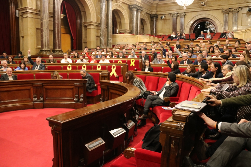   El Parlament promou que escola, institucions i entitats es coordinin per abordar les violències a l’aula, a proposta d’Esquerra  