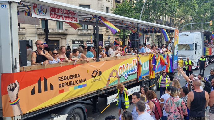 Carrossa d'Esquerra Republicana a la Pride Barcelona el 20 de juliol de 2025