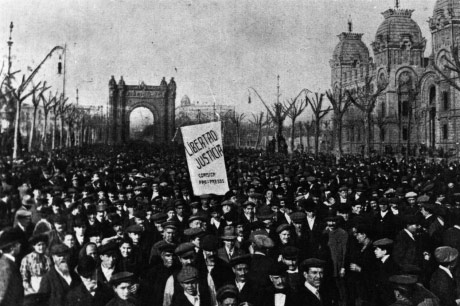 Manifestació durant la Setmana Tràgica a Barcelona | 1909