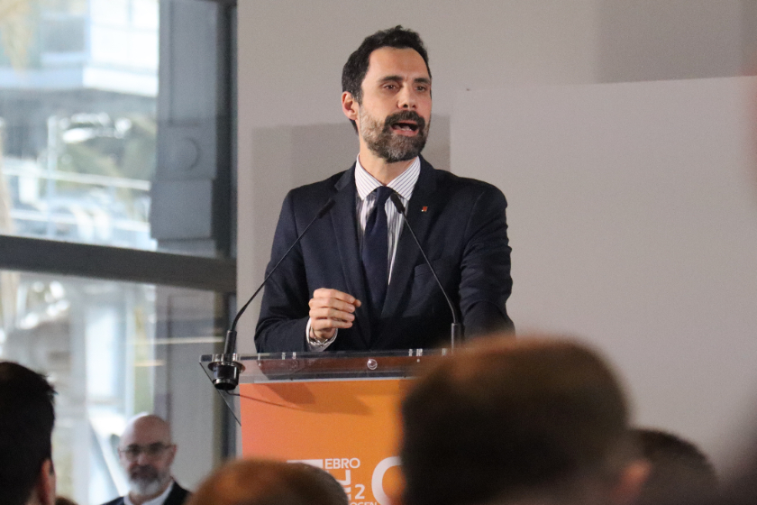 El conseller d'Empresa i Treball, Roger Torrent, en roda de premsa aquest divendres. ACN 