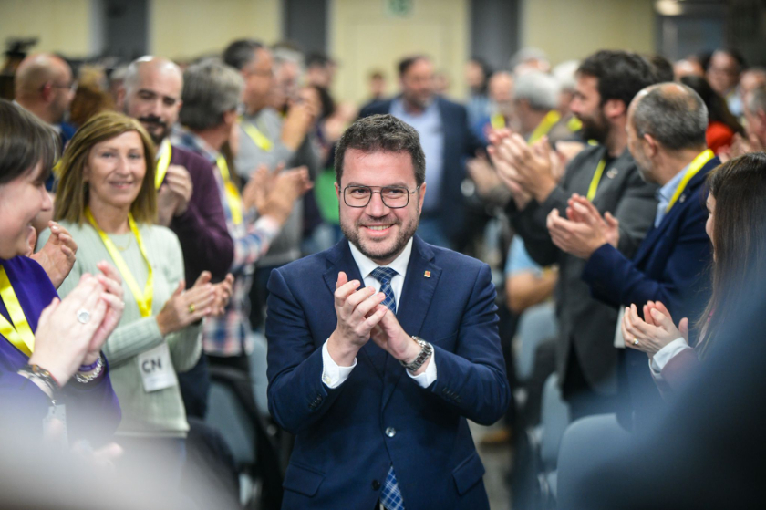   Esquerra Republicana aprova les llistes per les eleccions del 12M, amb el president Aragonès i la vicepresidenta Vilagrà al capdavant  