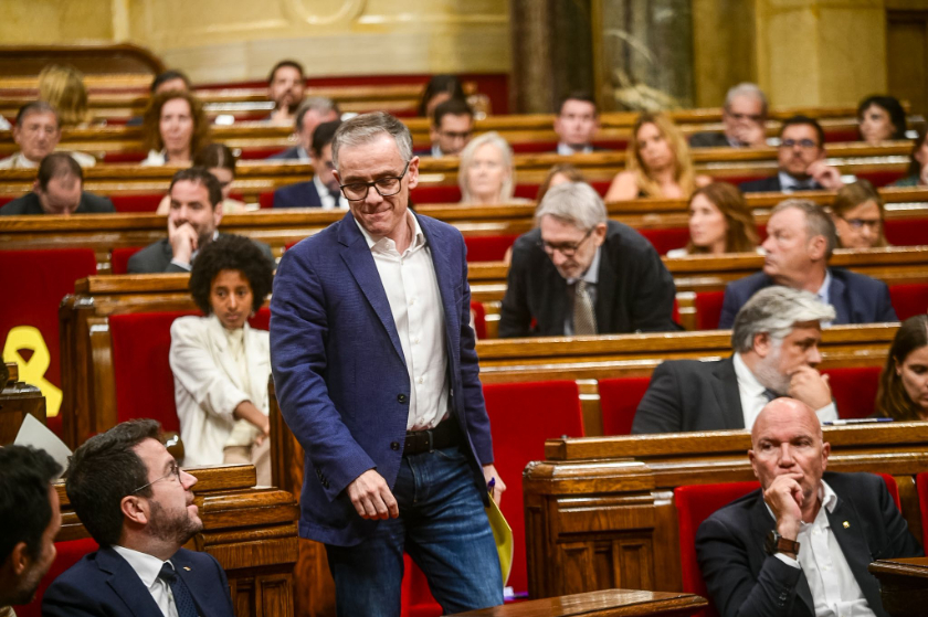 El president del grup parlamentari, Josep Maria Jové, en la seva intervenció al Parlament. MARC PUIG. 