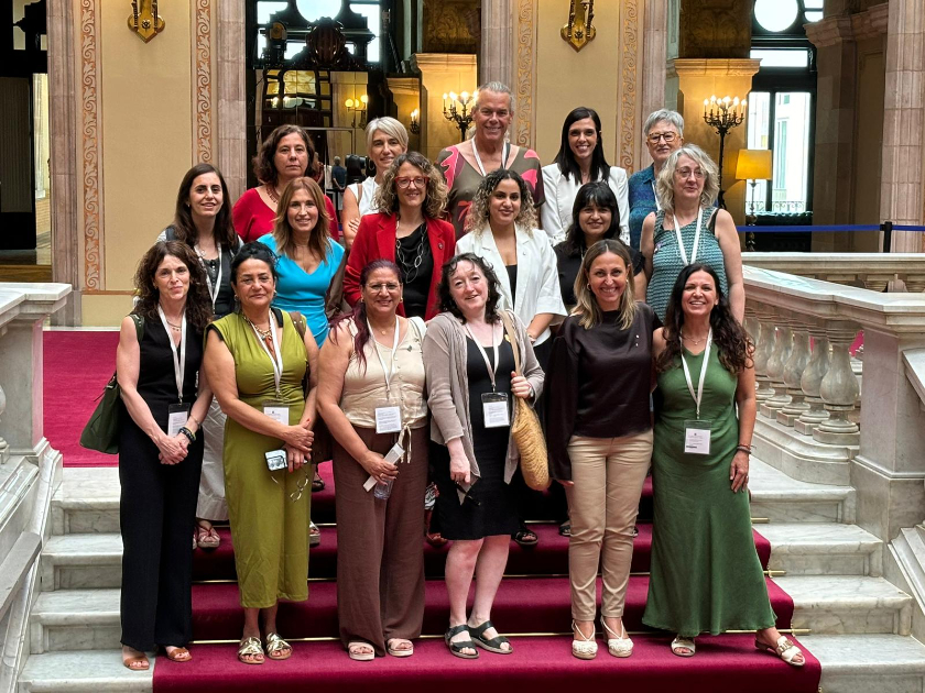  Les entitats defensores dels drets de les dones han seguit el debat de la llei des del Parlament. 