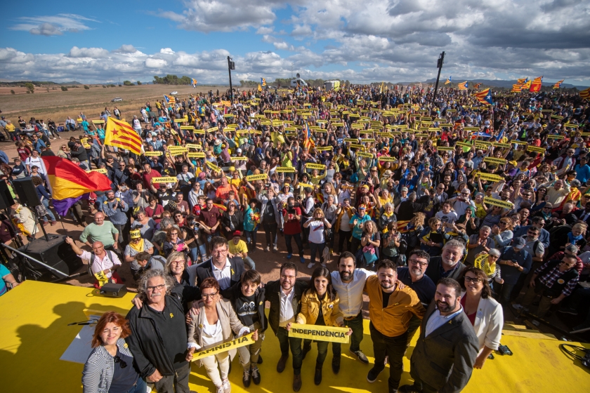  Gairebé 6.000 persones han assistit a l'acte central de campanya d'Esquerra davant de la presó de Lledoners 