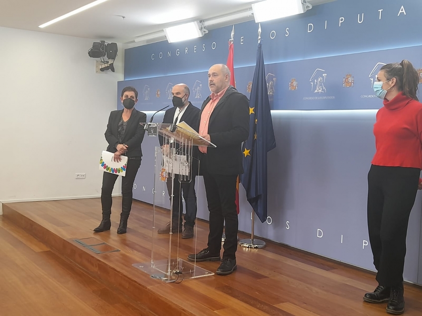  Representants de les 4 forces polítiques signants de la declaració. Jordi Salvador, diputat d'Esquerra Republicana, al centre. 